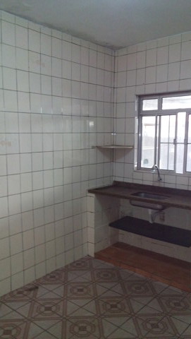 Sobrado à venda em Guarulhos com 3 dormitórios, 2 banheiros, 3 vagas, código 300-1383 (6/24)