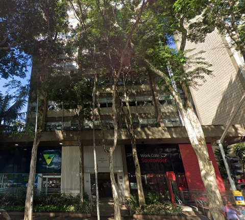 Prédio em São Paulo (Pinheiros), 201 m2 de área útil, código 310-340 (9/11)