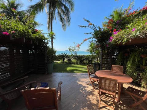 Prédio à venda em Guarujá (Baln Praia Do Pernambuco), 458 m2 de área útil, código 310-342 (11/24)