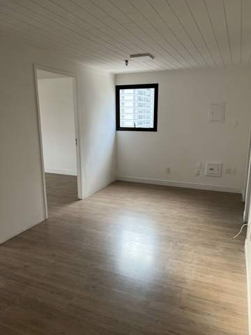 Conjunto de Salas em São Paulo (Moema), 1 banheiro, 1 vaga, 52 m2 de área útil, código 310-359 (1/9)