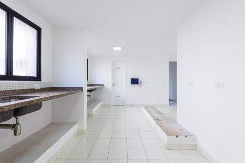 Apartamento à venda em São Paulo (Real Parque - Morumbi), 3 dormitórios, 3 suites, 3 banheiros, 3 vagas, 240 m2 de área útil, código 310-396 (60/64)