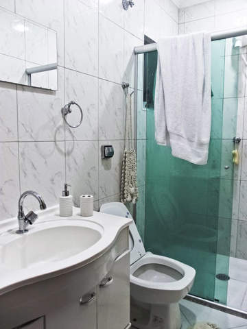 Sobrado à venda em São Paulo (Jd Da Glória - V Mariana), 6 dormitórios, 4 suites, 6 banheiros, 1 vaga, 122 m2 de área útil, código 310-399 (4/31)