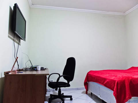 Sobrado à venda em São Paulo (Jd Da Glória - V Mariana), 6 dormitórios, 4 suites, 6 banheiros, 1 vaga, 122 m2 de área útil, código 310-399 (25/31)