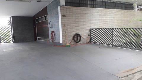 Casa em São Paulo com 7 dormitórios, 1 suite, 6 banheiros, 4 vagas, 430 m2 de área útil, código 310-404 (53/54)