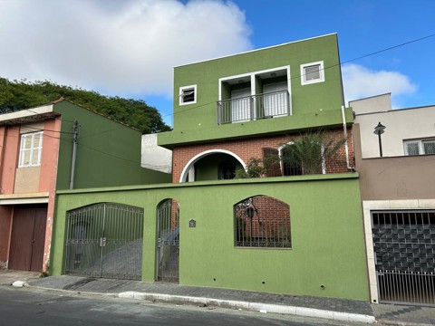 Casa à venda em São Paulo (Planalto Paulista - Saúde), 5 dormitórios, 4 suites, 5 banheiros, 2 vagas, 207 m2 de área útil, código 310-439 (10/58)