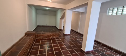 Casa à venda em São Paulo (V Madalena - Alto de Pinheiros), 3 dormitórios, 1 banheiro, 2 vagas, 231 m2 de área útil, código 310-450 (47/55)