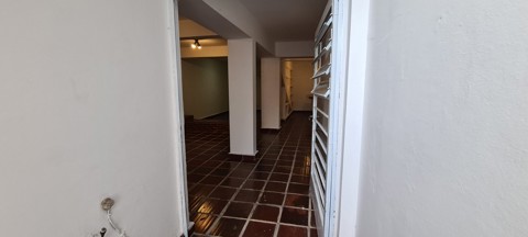 Casa à venda em São Paulo (V Madalena - Alto de Pinheiros), 3 dormitórios, 1 banheiro, 2 vagas, 231 m2 de área útil, código 310-450 (54/55)