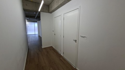 Loja para alugar em São Paulo com 2 banheiros, 2 vagas, 195 m2 de área útil, código 310-456 (8/21)