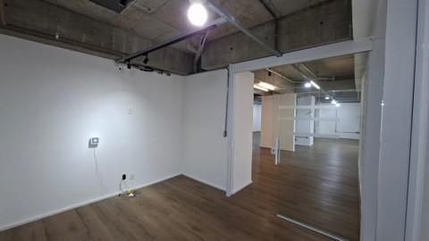 Loja para alugar em São Paulo com 2 banheiros, 2 vagas, 195 m2 de área útil, código 310-456 (9/21)