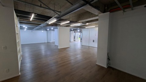 Loja para alugar em São Paulo com 2 banheiros, 2 vagas, 195 m2 de área útil, código 310-456 (14/21)