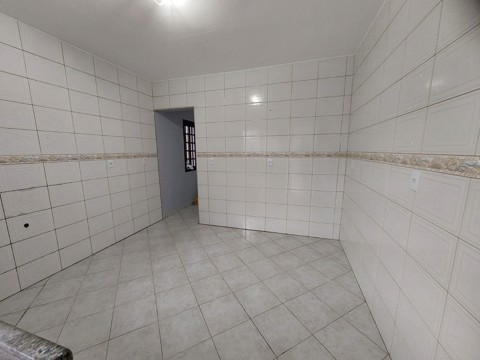 Casa à venda em São Paulo com 6 dormitórios, 1 suite, 1 banheiro, 1 vaga, 250 m2 de área útil, código 310-464 (3/16)
