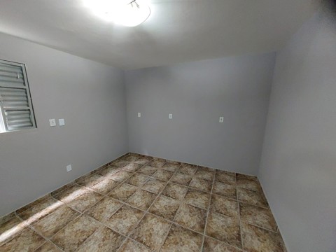 Casa à venda em São Paulo com 6 dormitórios, 1 suite, 1 banheiro, 1 vaga, 250 m2 de área útil, código 310-464 (14/16)