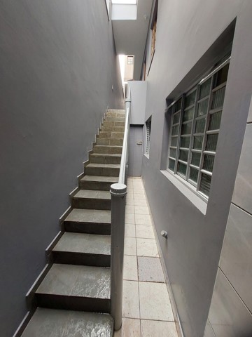 Casa à venda em São Paulo com 6 dormitórios, 1 suite, 1 banheiro, 1 vaga, 250 m2 de área útil, código 310-464 (15/16)