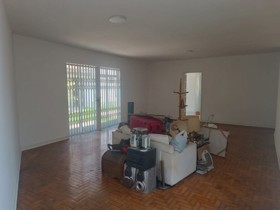 Casa à venda em São Paulo com 3 dorms, 1 wc, 4 vagas, 187 m2 úteis