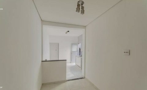 Casa à venda em São Paulo com 2 dormitórios, 1 banheiro, 100 m2 de área útil, código 310-510 (5/22)