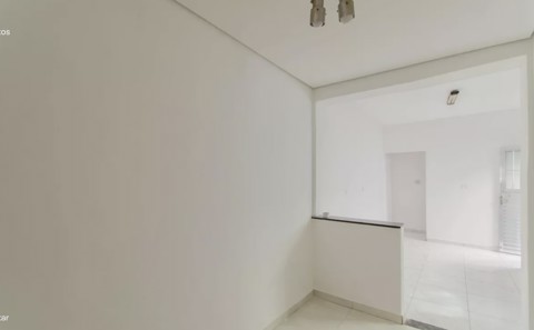 Casa à venda em São Paulo com 2 dormitórios, 1 banheiro, 100 m2 de área útil, código 310-510 (6/22)