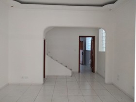 Sobrado à venda em São Paulo com 4 dorms, 3 suítes, 3 wcs, 2 vagas, 202 m2 úteis