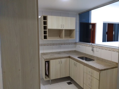 Sobrado à venda em São Paulo com 4 dormitórios, 3 suites, 3 banheiros, 2 vagas, 202 m2 de área útil, código 310-520 (9/18)