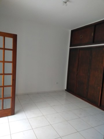 Sobrado à venda em São Paulo com 4 dormitórios, 3 suites, 3 banheiros, 2 vagas, 202 m2 de área útil, código 310-520 (13/18)