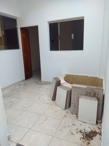 Sobrado à venda em São Paulo com 4 dormitórios, 3 suites, 3 banheiros, 2 vagas, 202 m2 de área útil, código 310-520 (16/18)